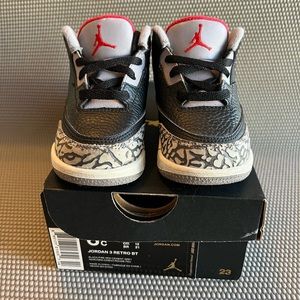 Toddler Jordan 3 retro BT size 6